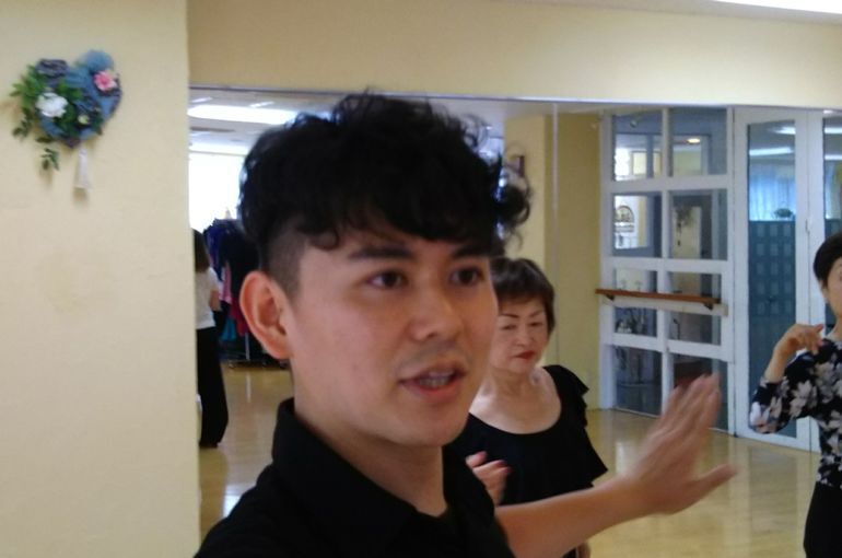 自称可愛い若松先生がいる船橋のダンスＤＯＪＯ！
