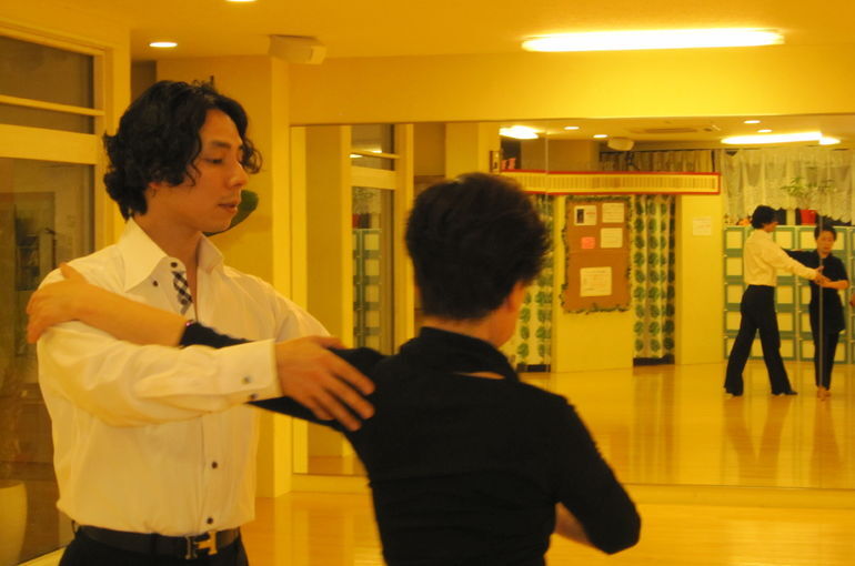 祝日でもレッスン出来ます！西船橋のダンスＤＯＪＯイワミツ