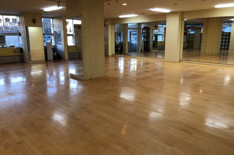 今日がダンスＤＯＪＯイワミツの最後の営業です…