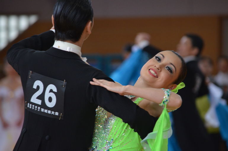 社交ダンスの楽しみ方　ダンス競技会
